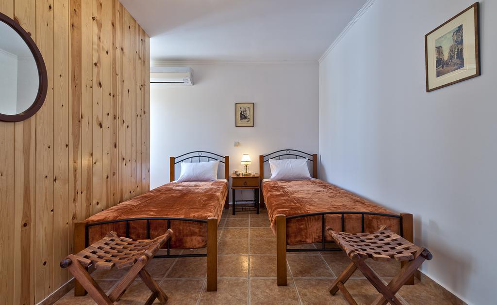 Aphrodite House Chania  Bilik gambar