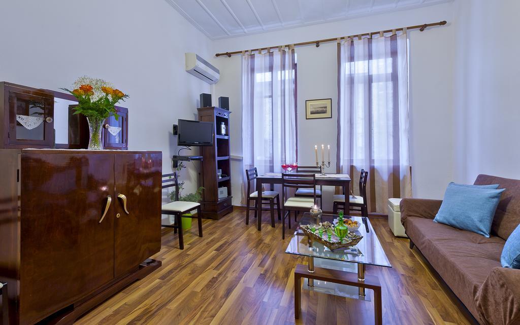 Aphrodite House Chania  Bilik gambar